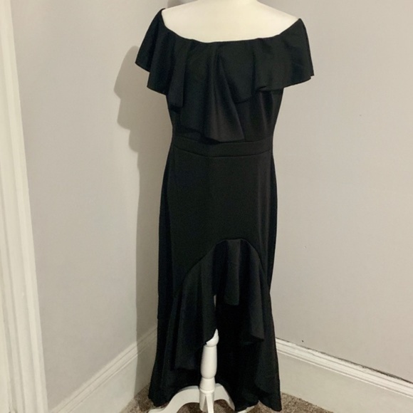VENUS Dresses & Skirts - VENUS Black High Low Off the Shoulder Ruffle Dress
